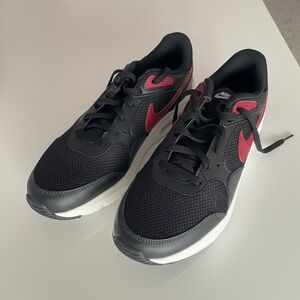 Nike Air Max SC Black Red Men’s Size 11 Sneakers NWT Running Shoes